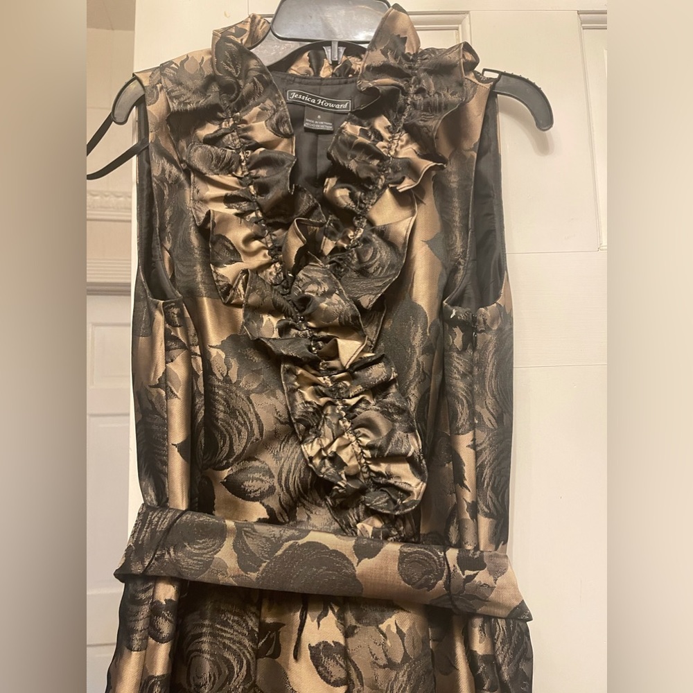 Dress - Picture 3 of 4